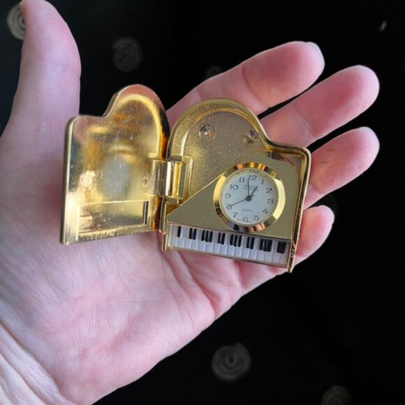 Miniature Piano Clock by Breeze Collection, Gift Idea - Picture 12 of 15